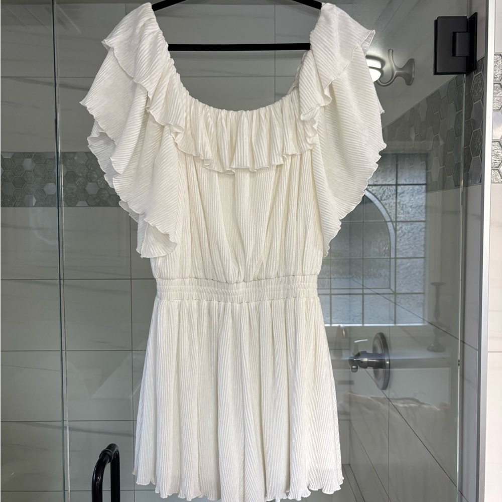 Free the Roses White Ruffled romper new without tag